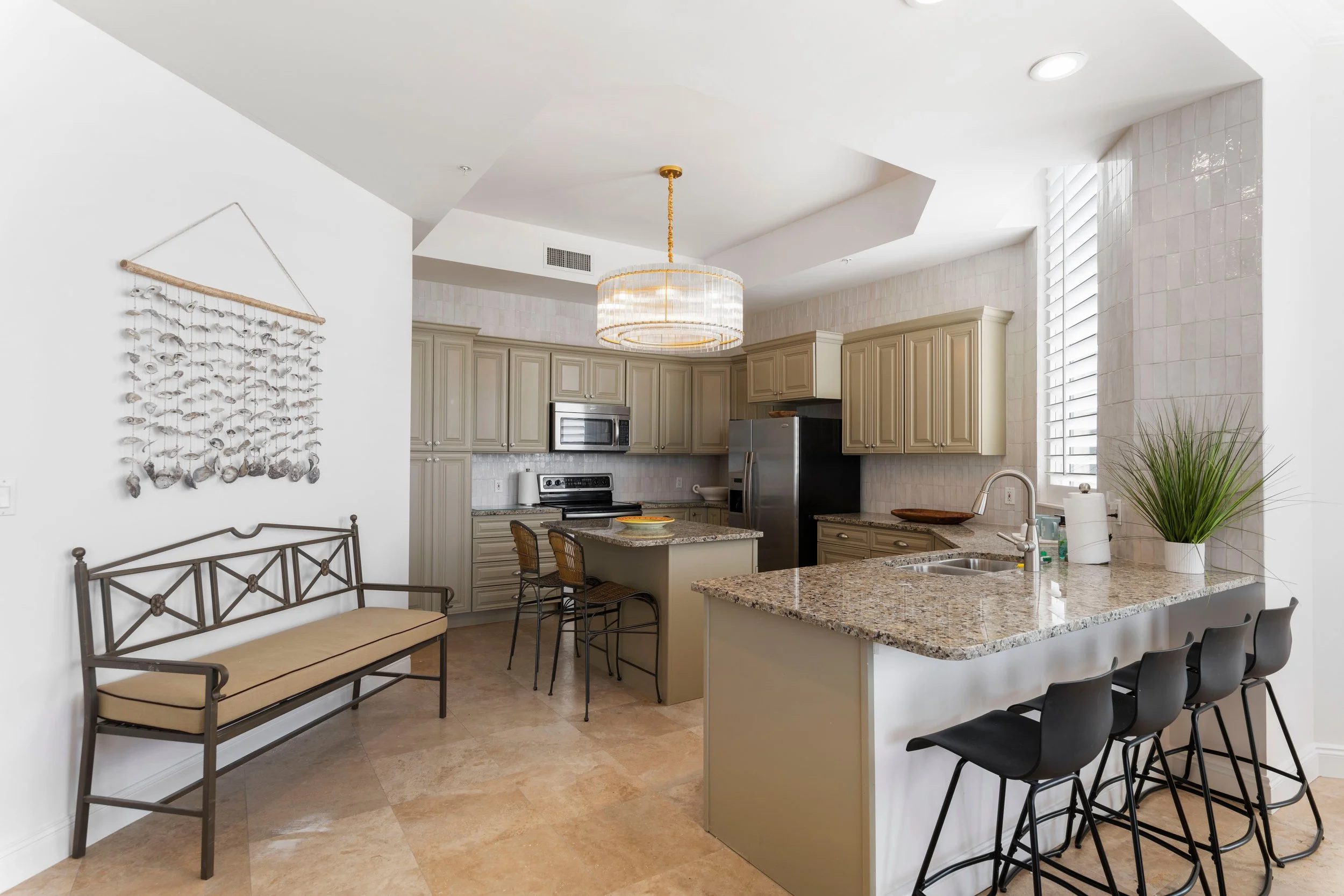 Lobby Level - Kitchen