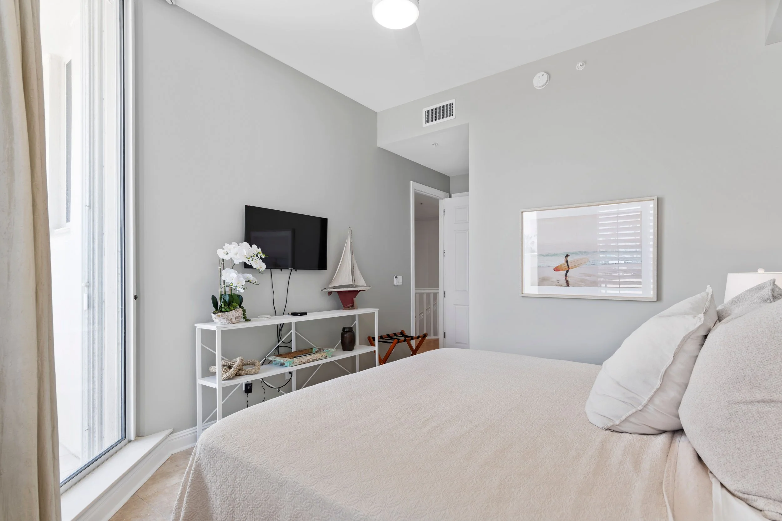 Lobby Level - King Guest Bedroom