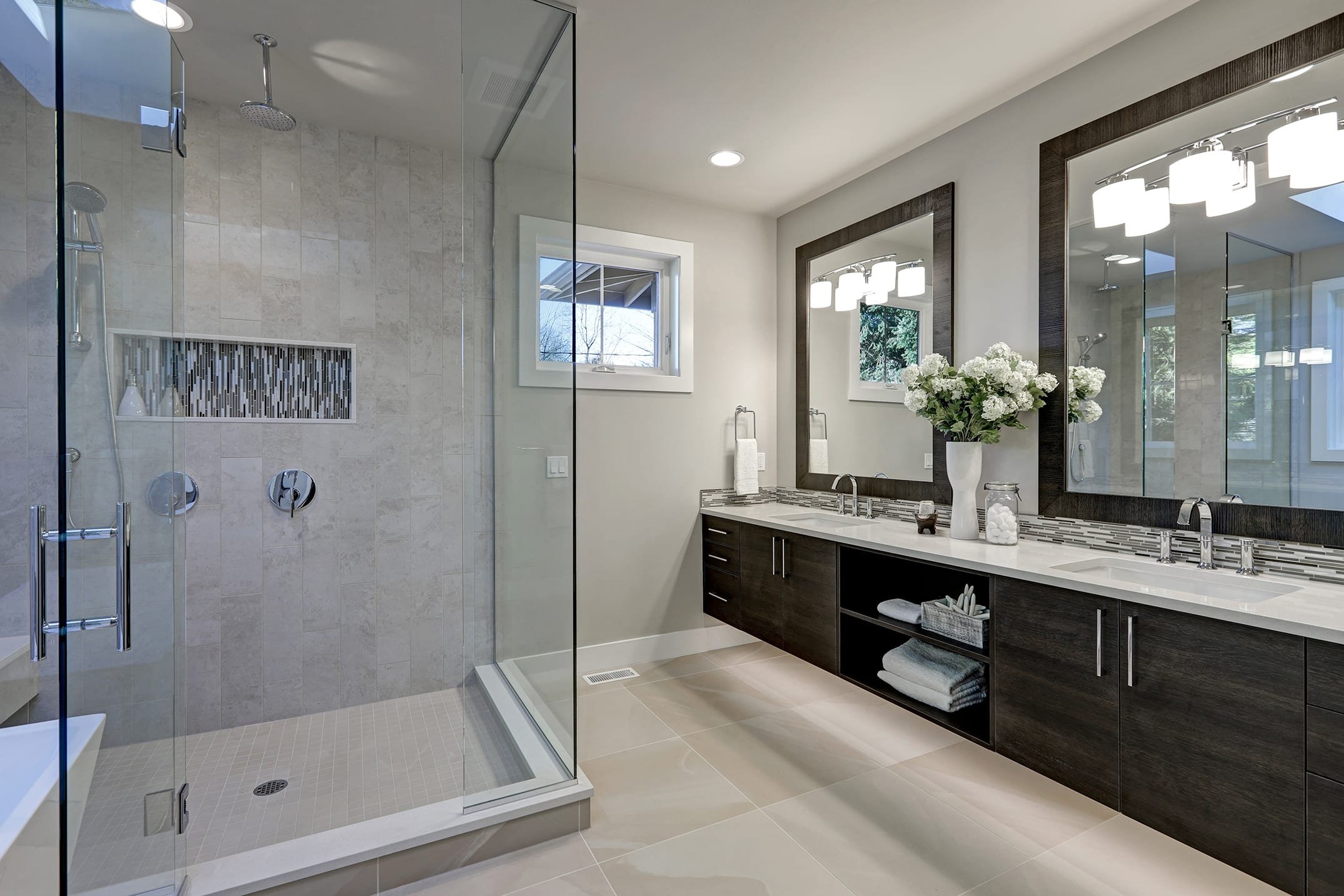 Semi-Frameless Shower