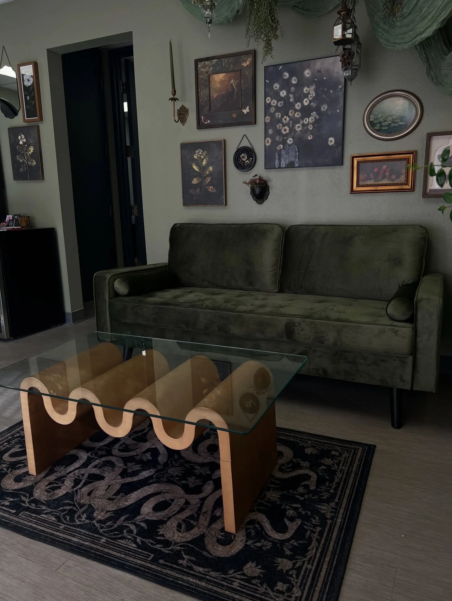 the new Seraphim lobby ~ after and before ˚ʚ♡ɞ˚
#seraphimsalon #tucsonsalon