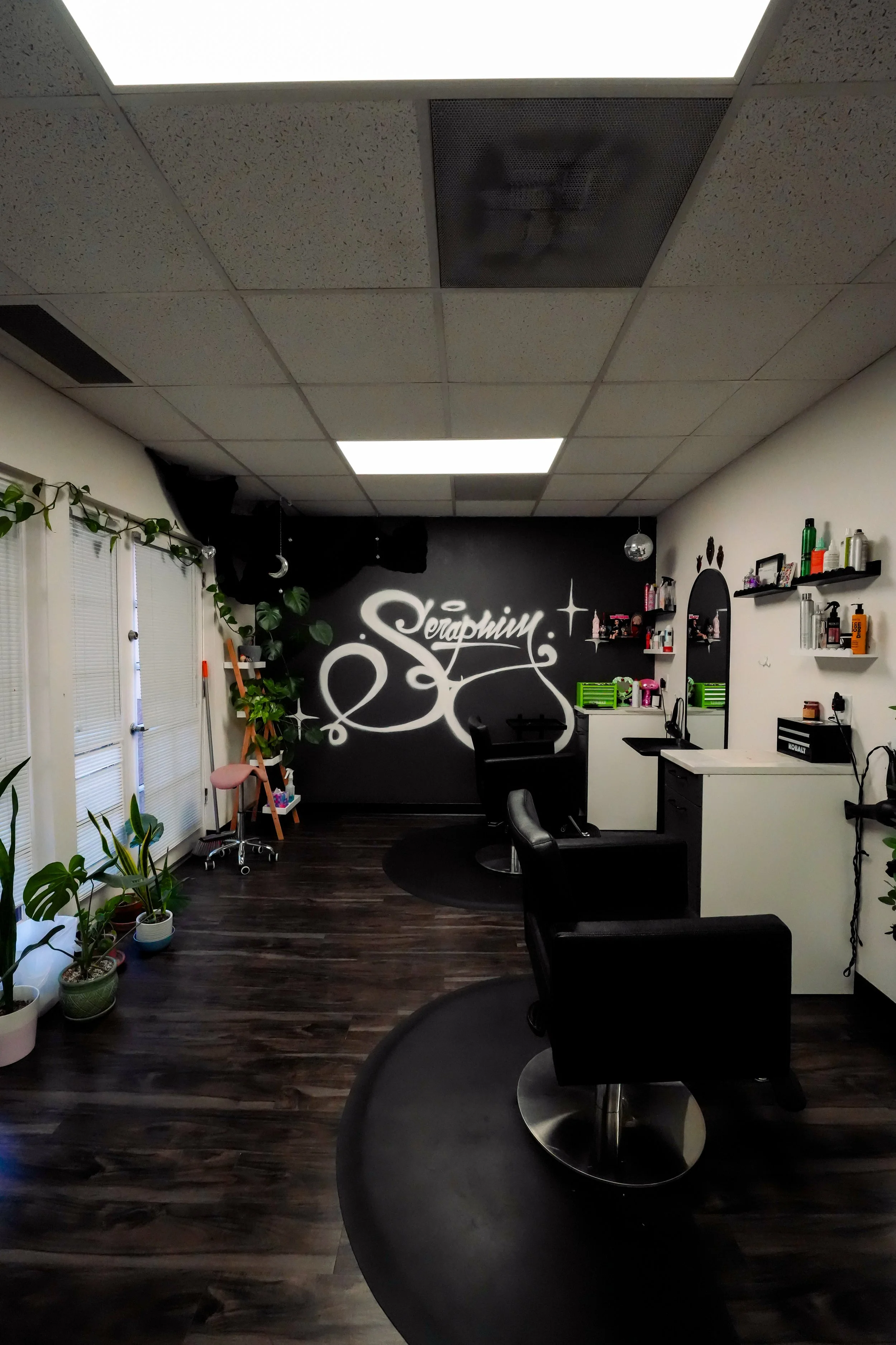 seraphim-salon-luna-studio-llc-2026--12.jpg