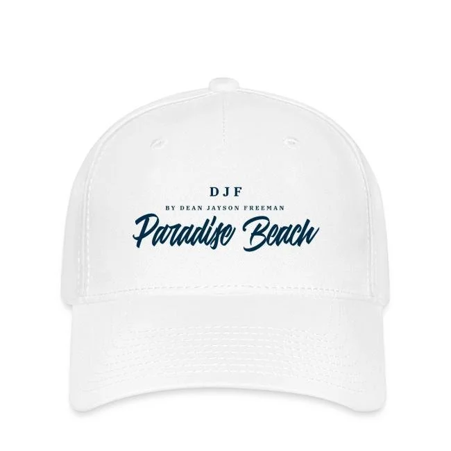 Weiße Baseballkappe mit blauer Aufschrift: DJF by Dean Jayson Freeman Paradise Beach.