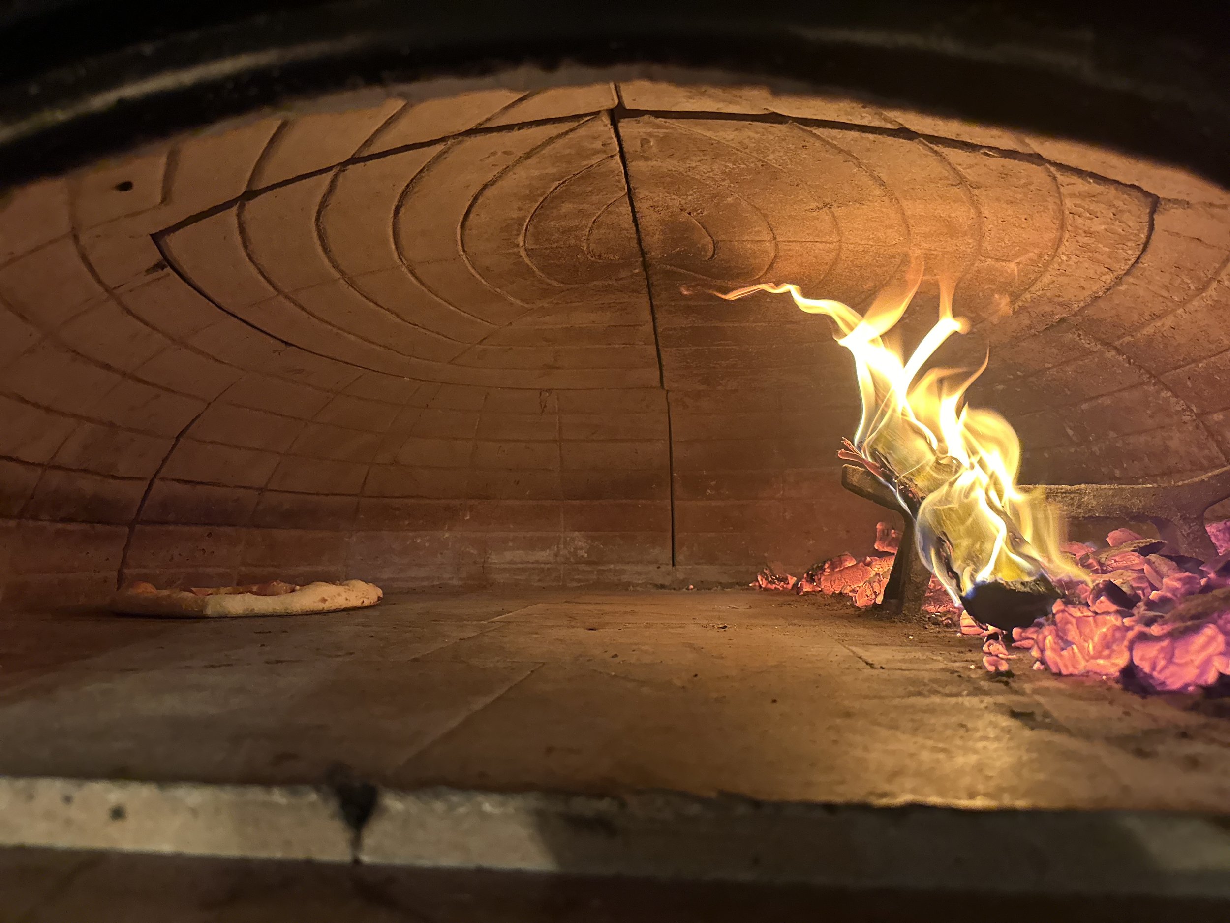 Understanding the 5 Forms of Heat in a Wood-Fired Oven