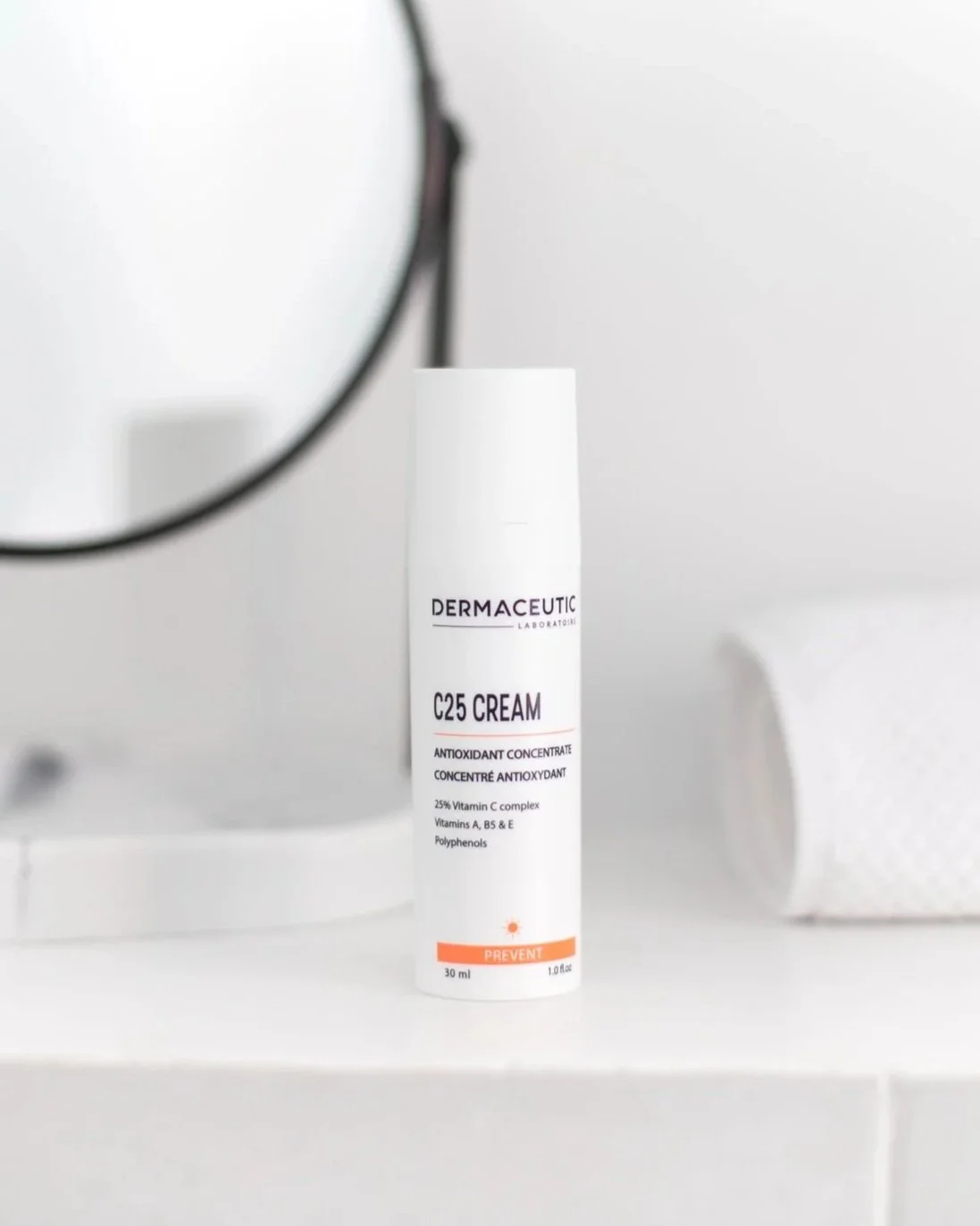 SKNJECT+-+Dermaceutic+C25+Cream+Bottle+2.jpg