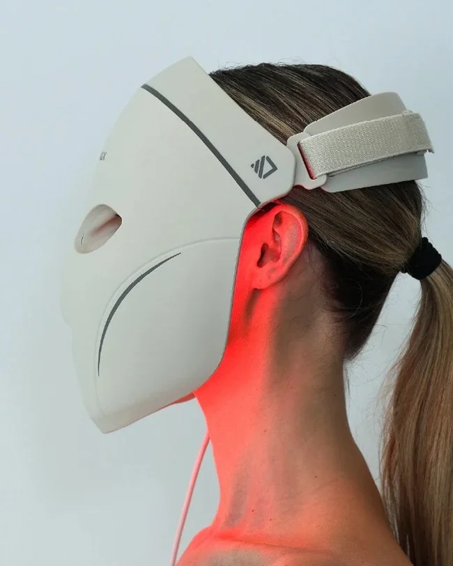 SKN.JECT-Dermalux-LED-Face-Mask-3.jpg