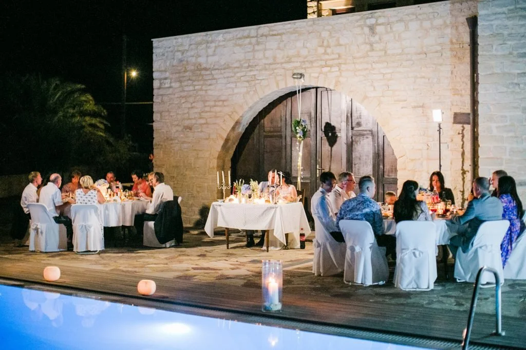 whiteblueweddingincreteweddingvenuereceptionphoto02-1024x683.jpg