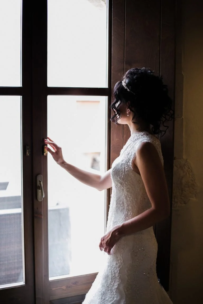 weddingincretebrideatwindowphoto01-768x1152.jpg