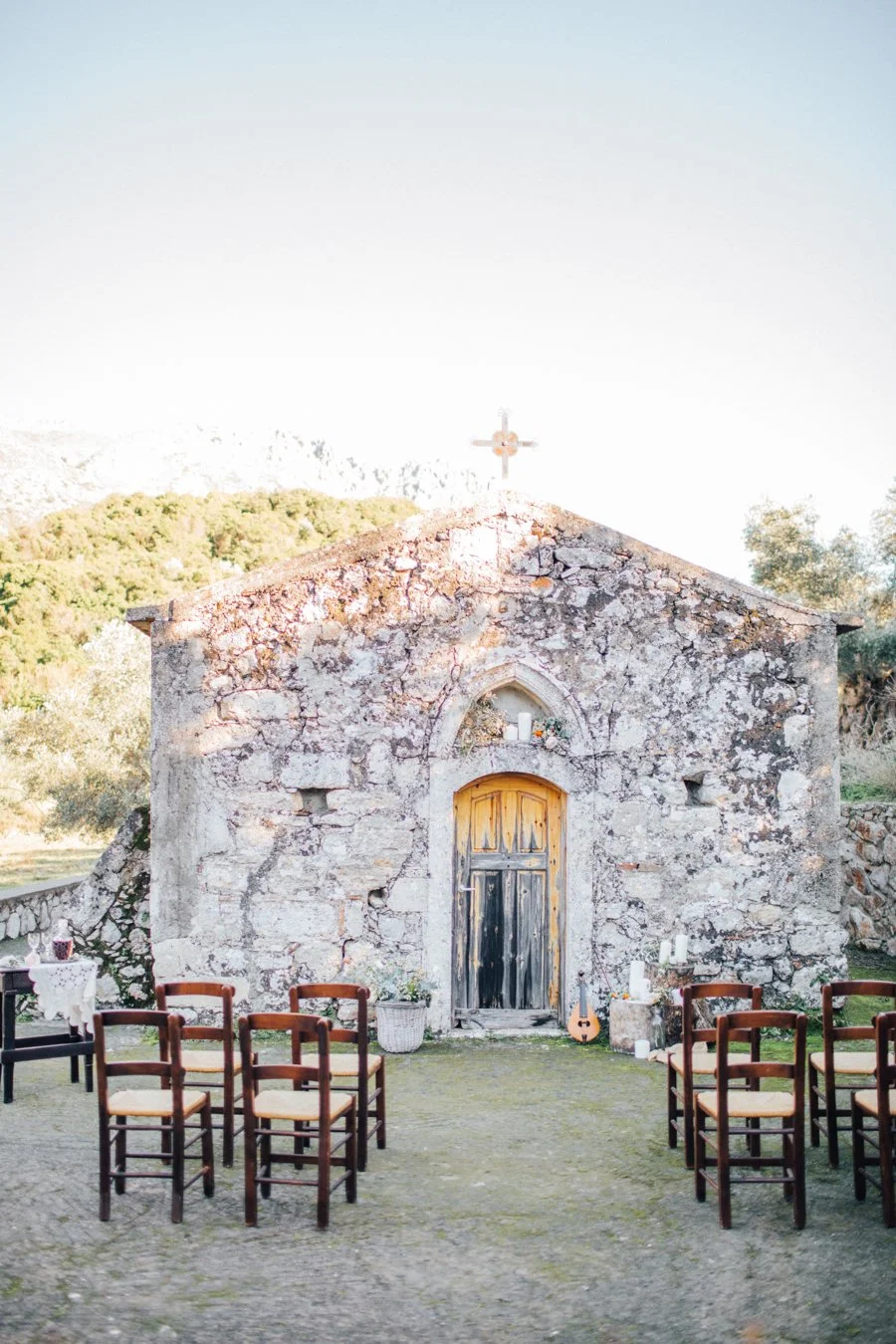 An_early_spring_wedding_inspiration_in_Cretan_highlands_00941.jpg