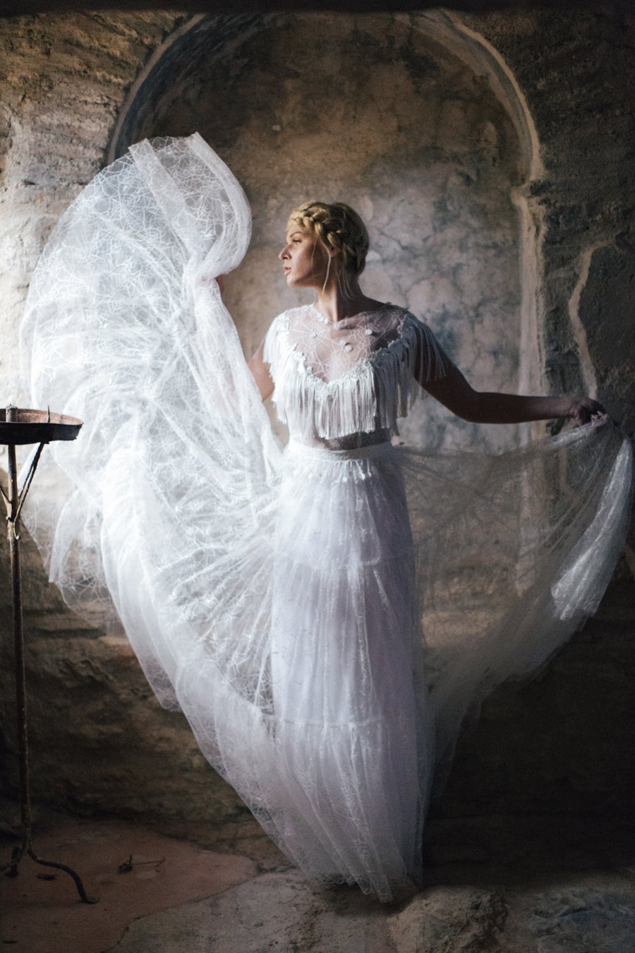 An_early_spring_wedding_inspiration_in_Cretan_highlands_00601.jpg