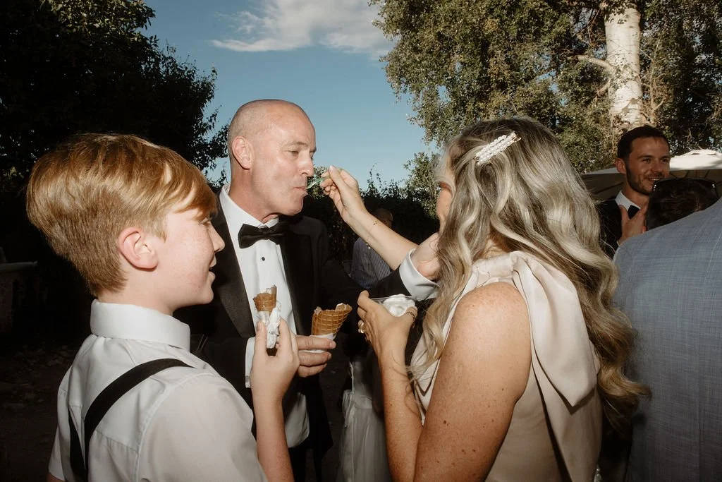 Danielle&Jordan_f-8147.jpg
