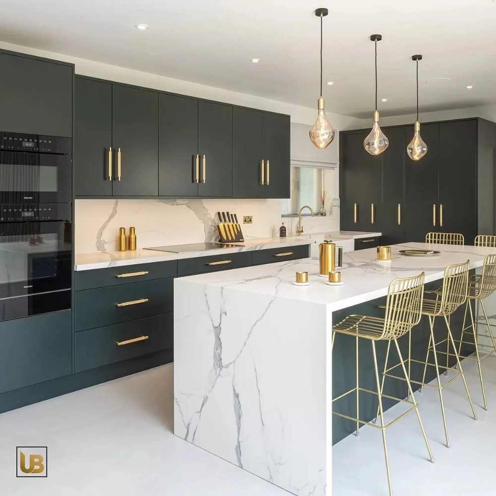 Modern kitchen inspo 😍

Our experienced team can help turn your dreams into reality and turn your house into a home 🏠

Considering renovating? Why not give us a call to discuss your options!