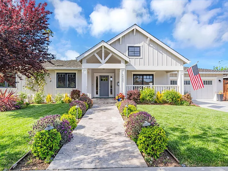 Oranssi project: roof expansion