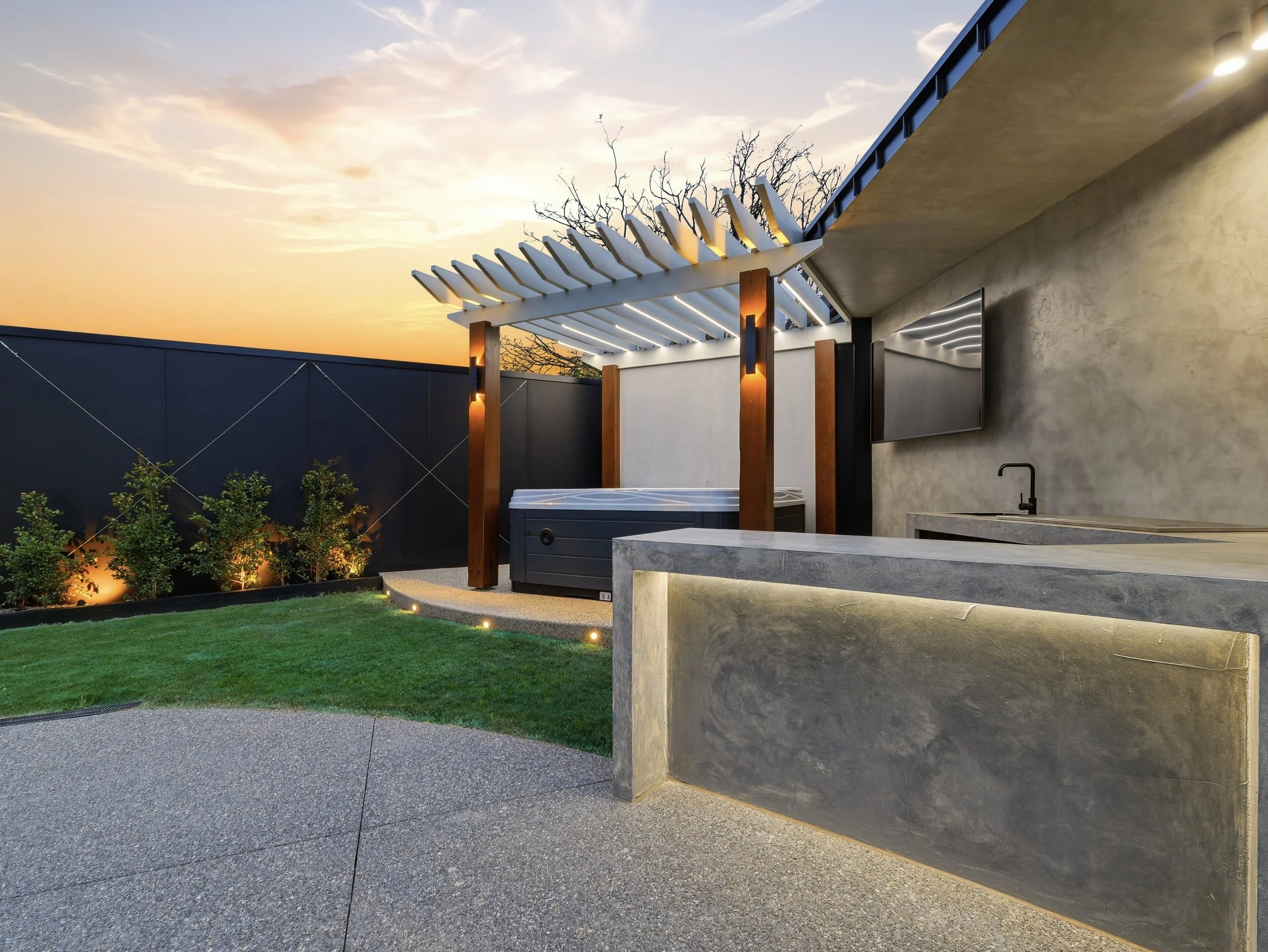 Outdoor Entertainment - Altona VIC 3018