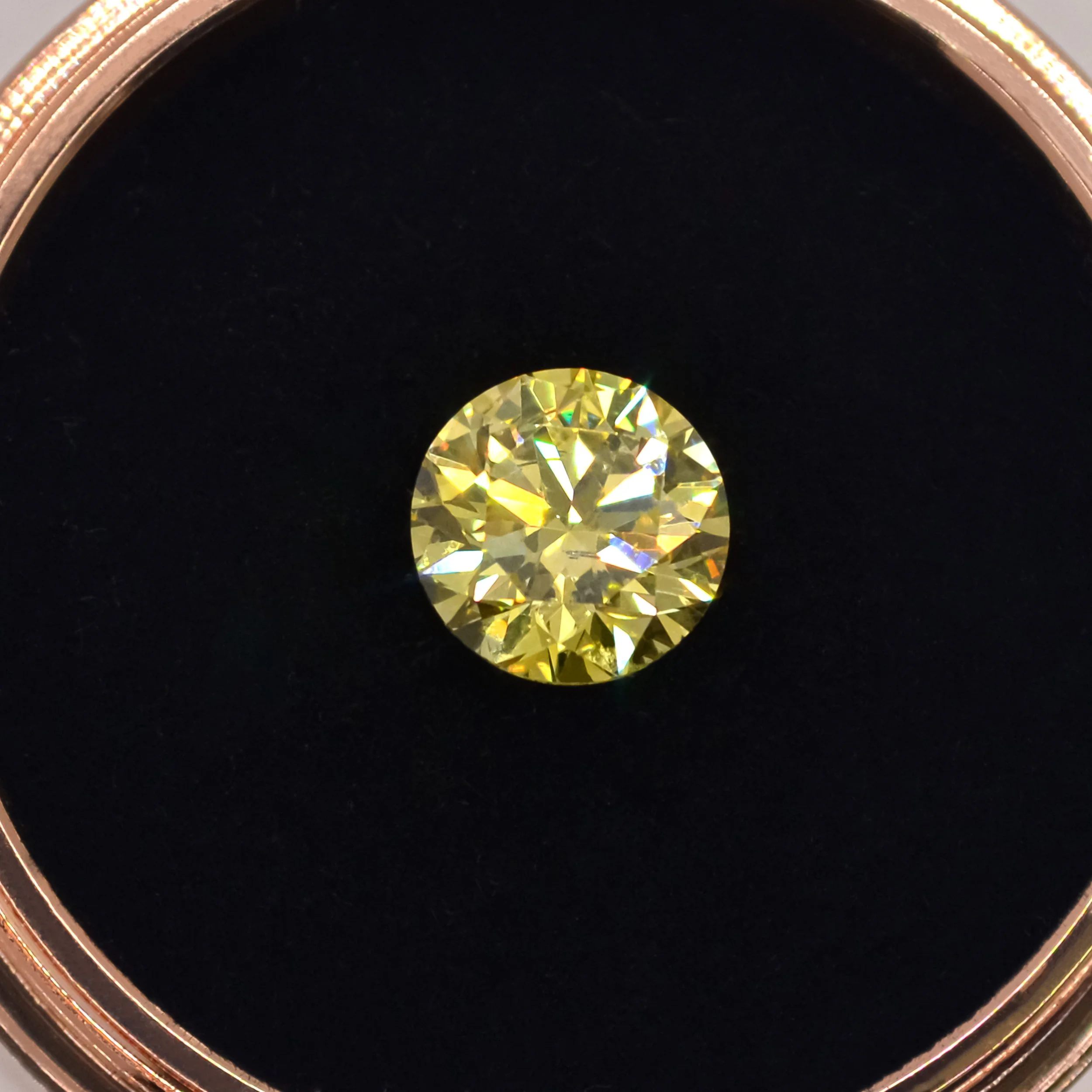 1.00-1.29_ct_Yellow_Brilliant_A.JPG