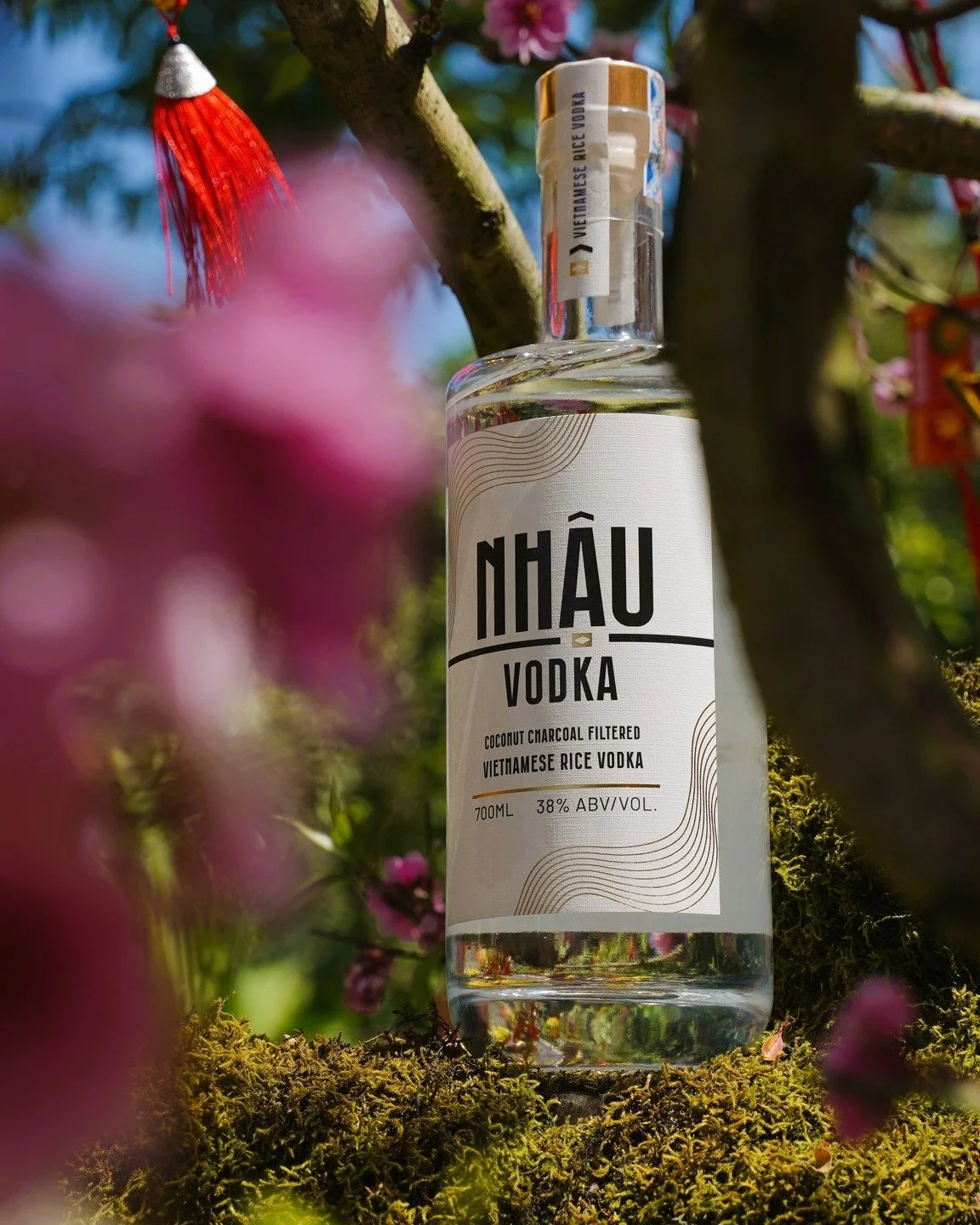 𝐂𝐡𝐮́𝐜 𝐌𝐮̛̀𝐧𝐠 𝐍𝐚̆𝐦 𝐌𝐨̛́𝐢 🧧

Tết is officially here.
New year, fresh start. Same circle, stronger bond.
Health up. Luck up. More moments to gather.

___

Năm mới 🧧
Nhậu Vodka ch&uacute;c cả nh&agrave; thiệt nhiều niềm vui.
Năm mới vui h