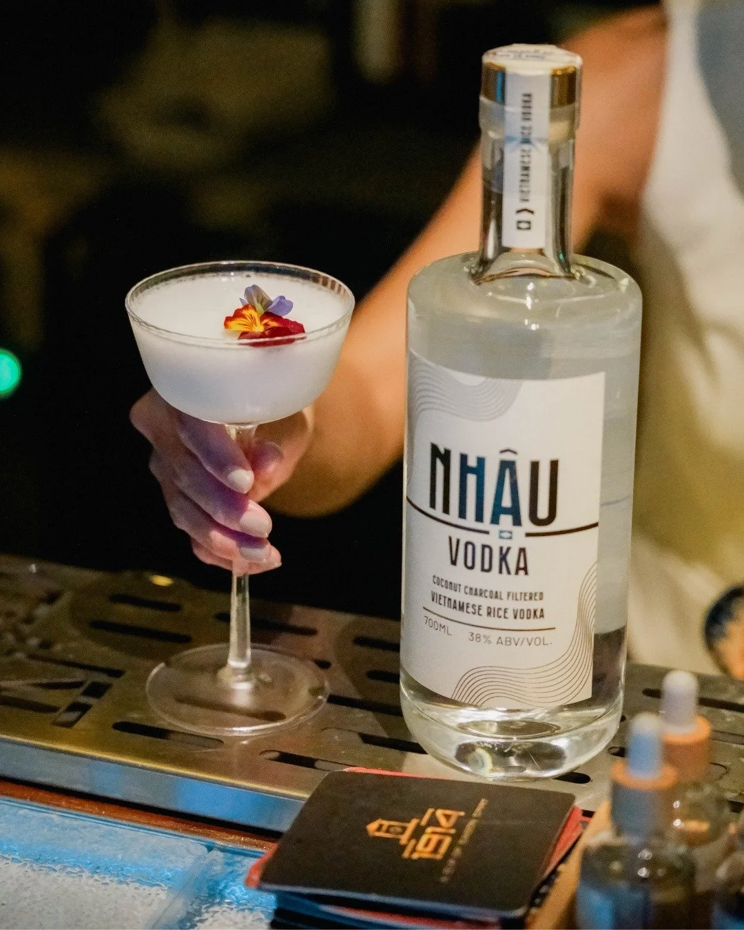 𝗖𝗼𝗰𝗸𝘁𝗮𝗶𝗹 𝗖𝘂𝗹𝘁𝘂𝗿𝗲 𝗠𝗲𝗲𝘁𝘀 𝗡𝗵𝗮̣̂𝘂 | 𝗖𝗼𝗰𝗸𝘁𝗮𝗶𝗹 𝗚𝗮̣̆𝗽 𝗡𝗵𝗮̣̂𝘂 🍸

Nhậu doesn't always come in a shot glass.

Sometimes,
it comes stirred.
Sometimes, shaken.

But it always ends the same way...
"One more?"

___