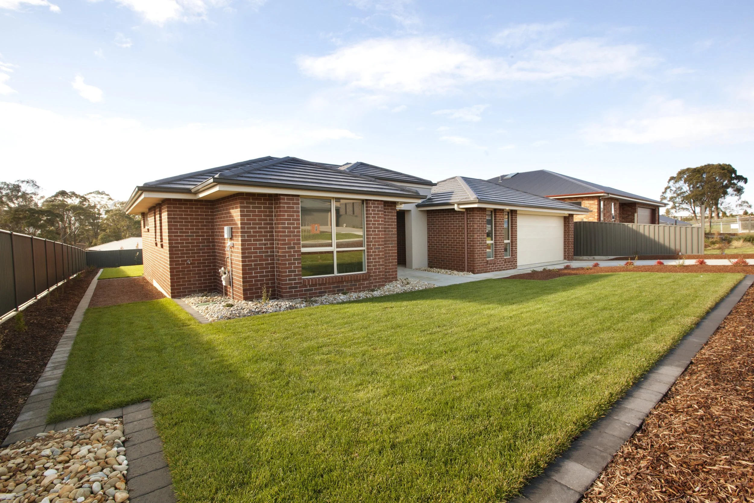 11_Southgate MOMENTO.jpg