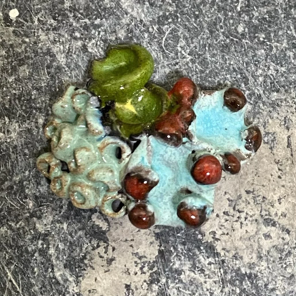 Hidden Jewel - XS (blue/green/red)