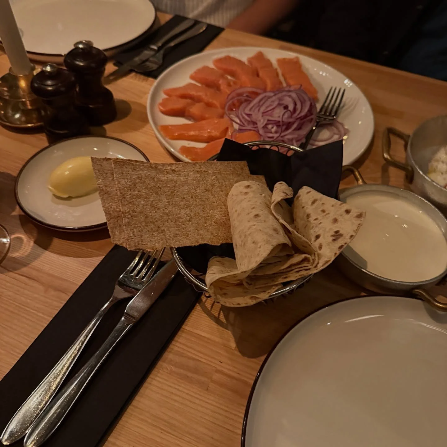 Rakfisklag med gode folk🫶
I g&aring;r samlet vi samarbeidspartnere, leverand&oslash;rer og venner til et stemningsfullt rakfisklag. En kveld fylt med gode smaker, fine samtaler og verdifulle relasjoner. Takk til alle som kom og bidro til en minnerik