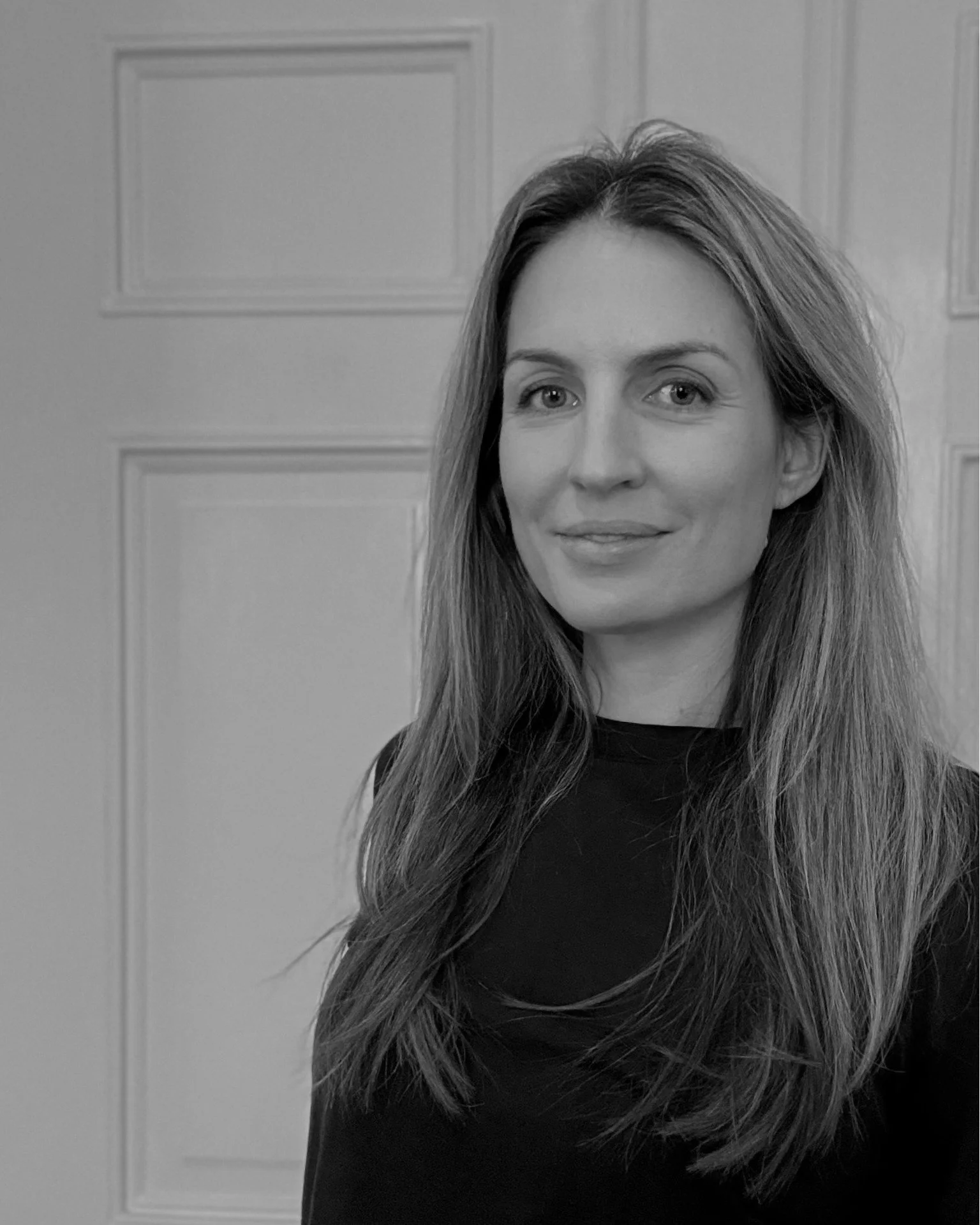 M&oslash;t Ida Helen Rostad 💼✨
Den andre halvdelen av lederduoen bak Bygg-TEK - med struktur, kommunikasjon og kvalitet i fokus.

Ida Helen har bakgrunn fra finans og markedsf&oslash;ring, og s&oslash;rger for at b&aring;de kundedialog, designvalg o