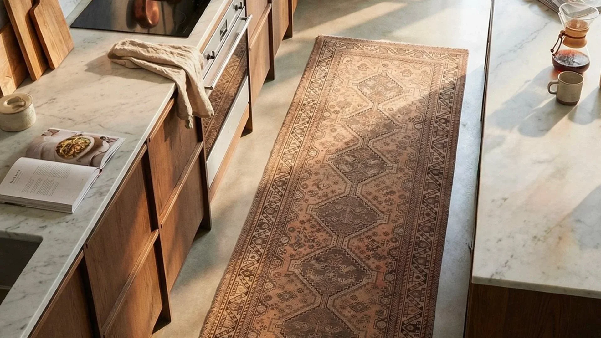 najaf-rugs-branding-elegant-8-6a50449936992.jpg