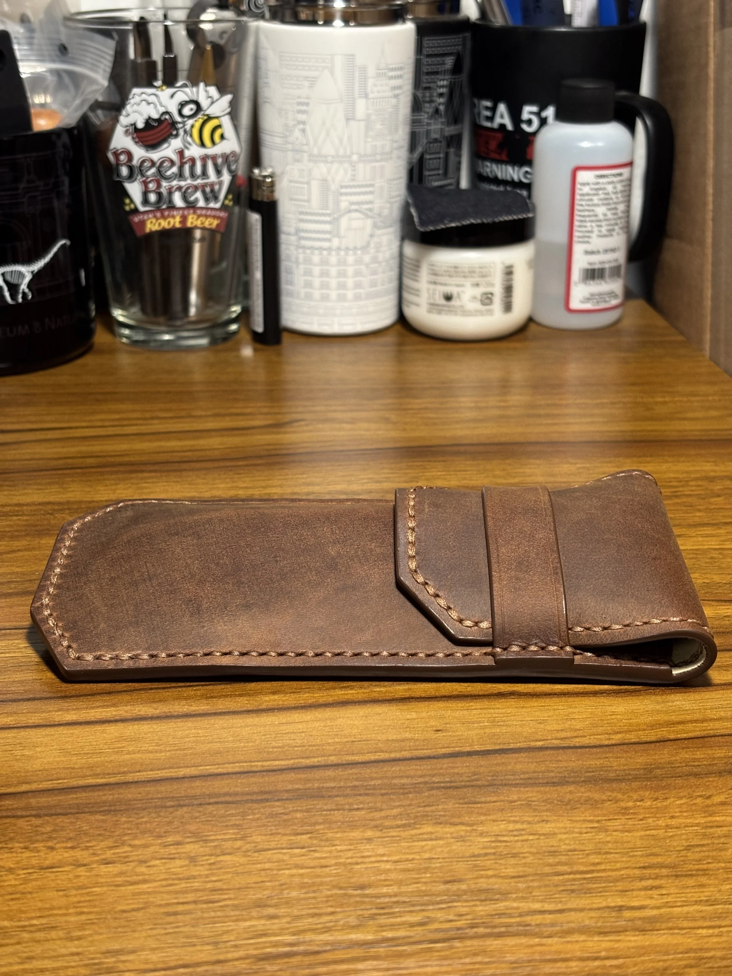 western-style-leather-sunglass-case-horizontal-profile.jpeg