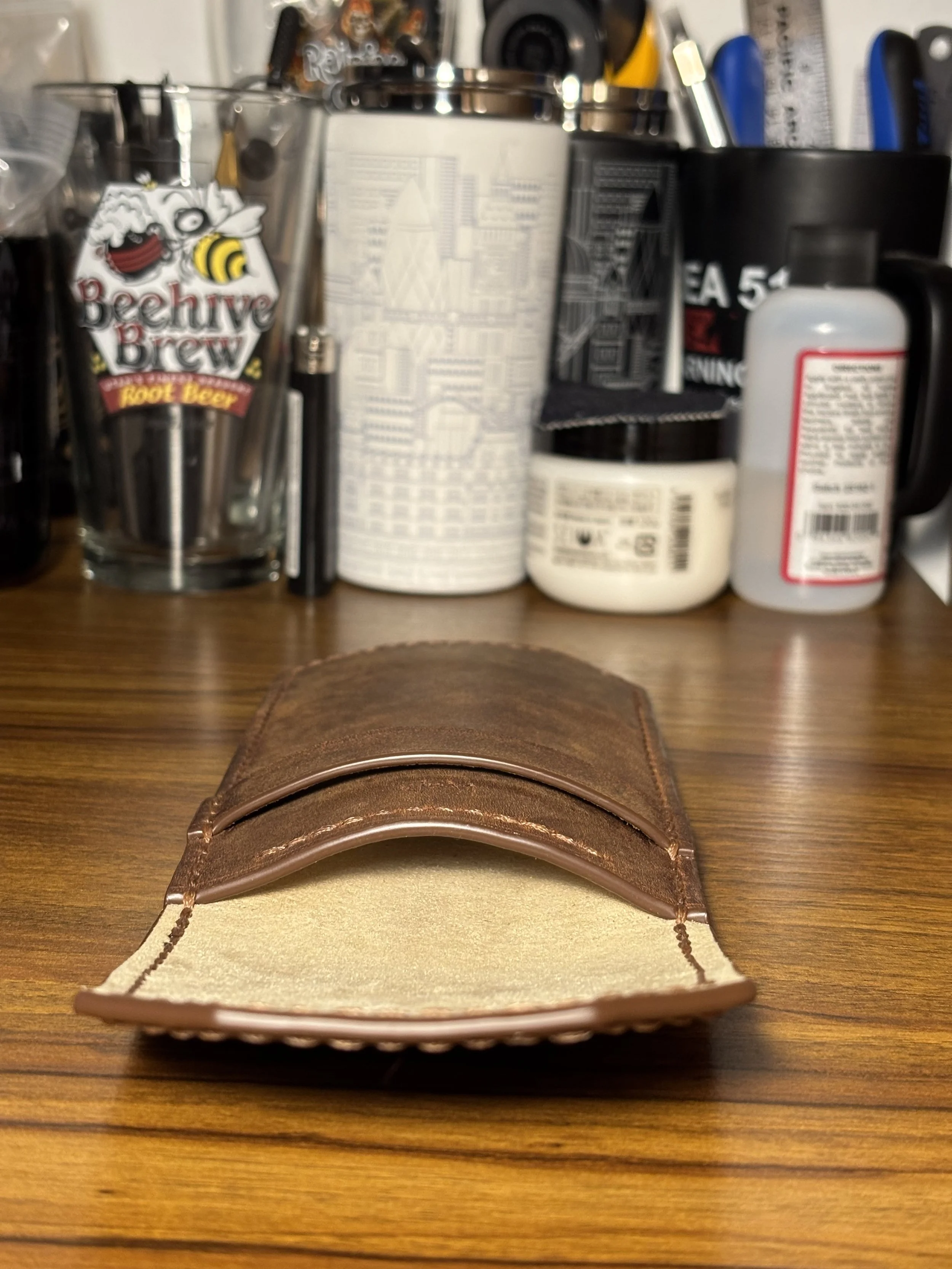 the-lookout-leather-eyeglass-case-microsuede-opening.jpeg