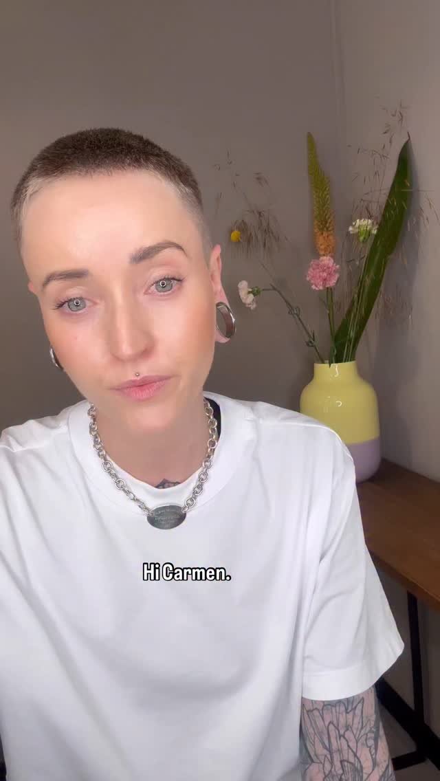 #stop #bodyshaming
Menschen wie Carmen glauben, sie könnten einfach über andere urteilen – nur wegen ihres Aussehens.
Stop Bodyshaming!
Ich dachte eigentlich, mehr muss man dazu nicht sagen. Aber scheinbar doch.
Hört auf, Mens