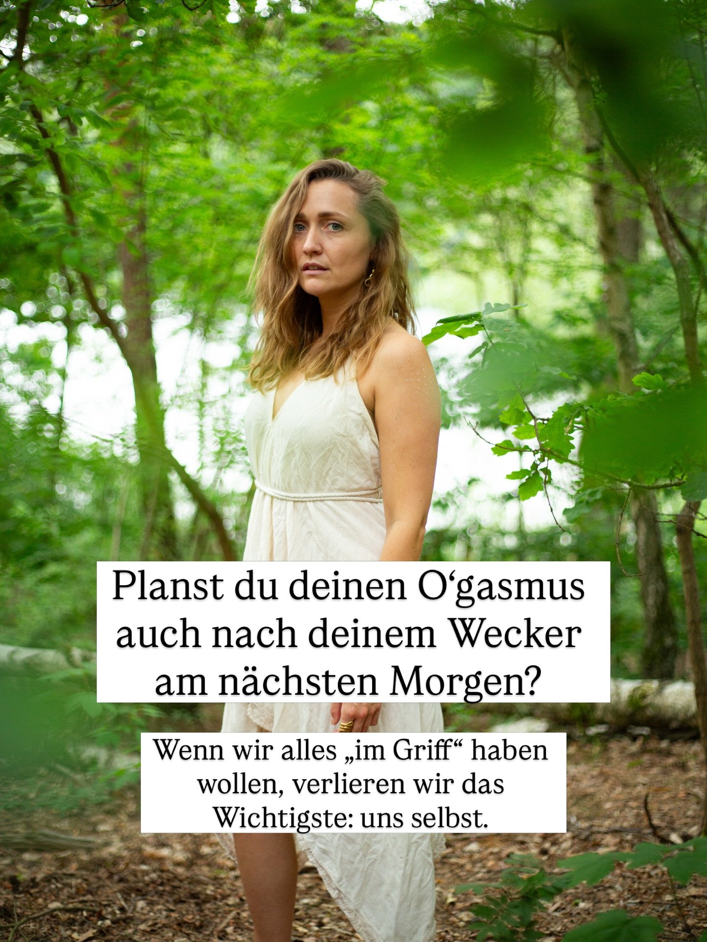 Die &bdquo;Mitarbeiterin des Monats&ldquo; hat im Schlafzimmer nichts verloren. ✨

Hand aufs Herz: Wie oft bist du heute schon wirklich in deinem K&ouml;rper zu Hause gewesen?

F&uuml;r Frauen wie uns ist &bdquo;Funktionieren&ldquo; eine Superkraft. 