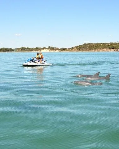 Life on the Water: Summer Series #10 - Destination Spotlight ☀️🌊
Cockburn Sound
Great for a sheltered day on the water when the sea breeze kicks in.
📸 The Adventure Collective
@bia__wa #perthboatshow #perthboating #perthlifestyle #perthboats #perth