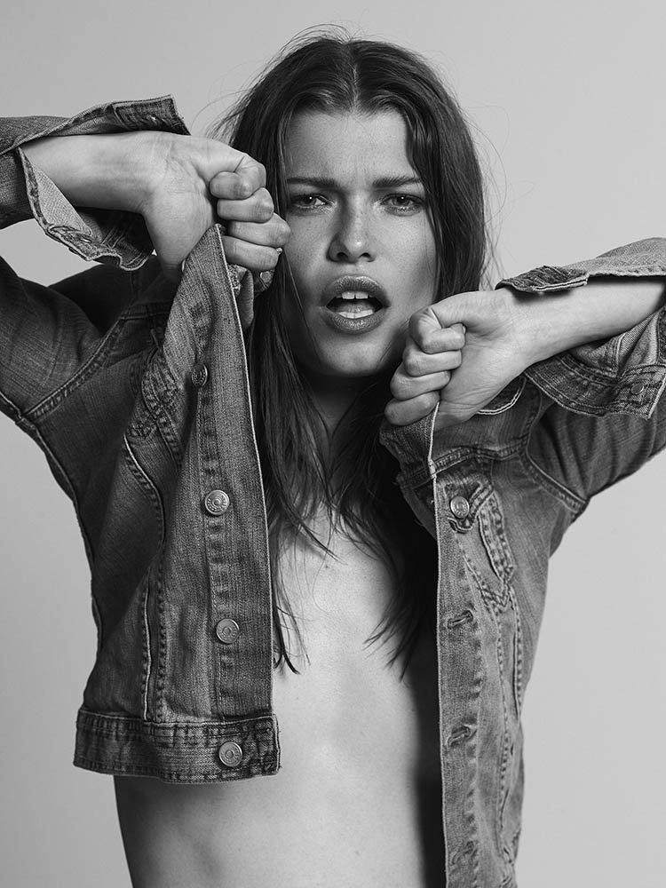 HenrikAdamsen_2pm_LouisePedersen 115675.jpg