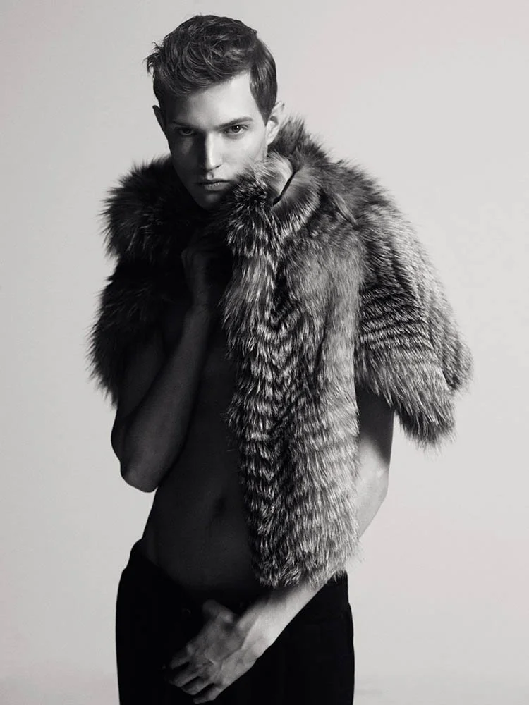 HenrikAdamsen_2pm_AdrianBosch 127050.jpg