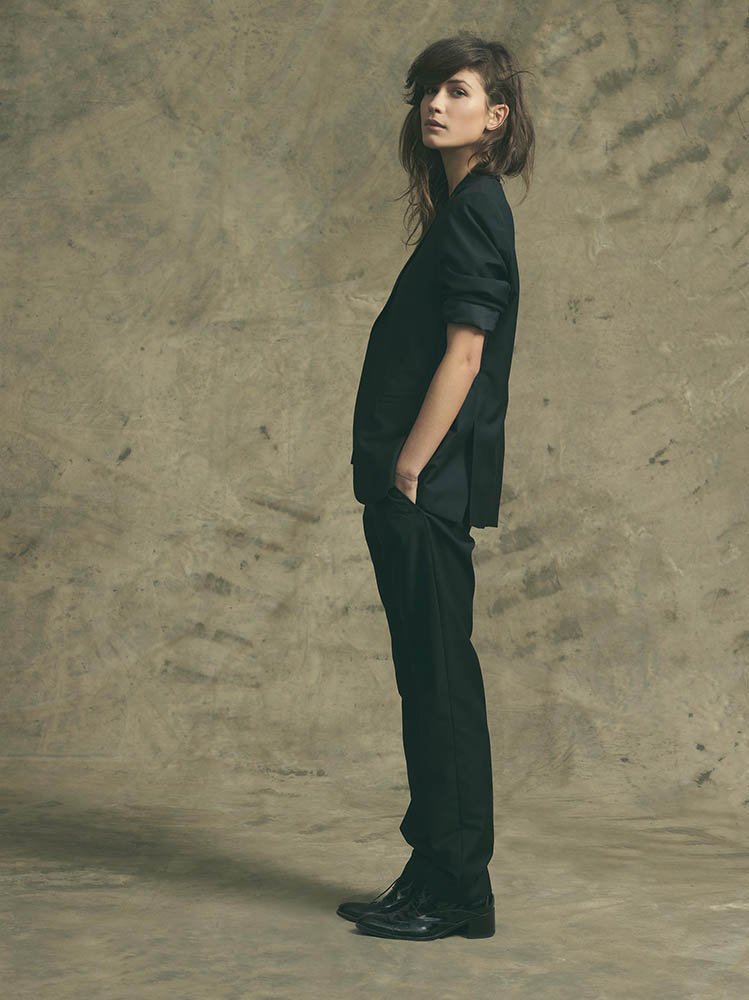 HenrikAdamsen_UniqueAvis_EmmaLeth 34582.jpg