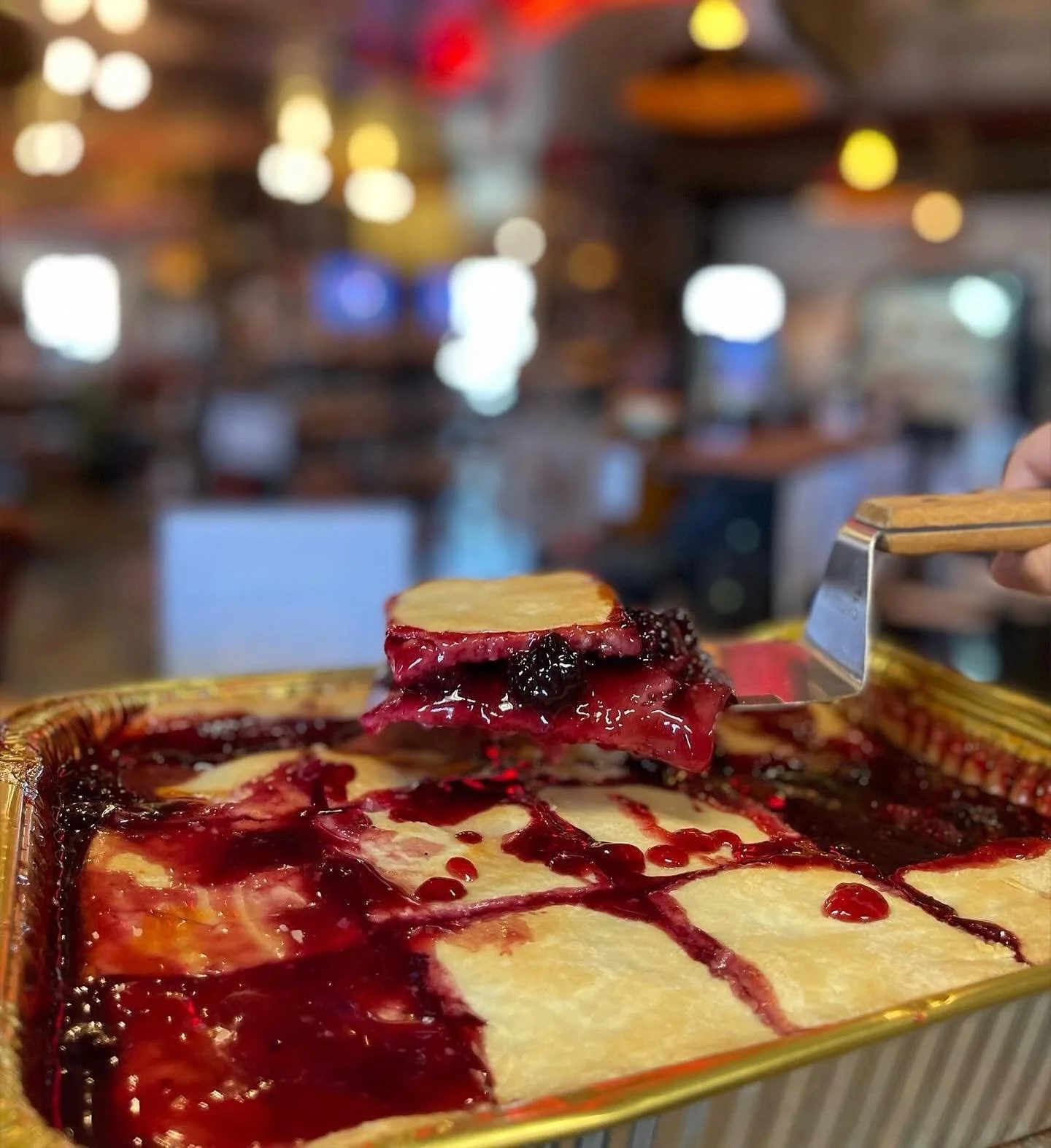 Fresh, warm, and straight from the oven 💙
Our blueberry cobbler is packed with juicy berries and topped with a buttery golden crust
The perfect way to finish your BBQ feast

#BBQ60  #BlueberryCobbler  #SouthernDessert  #ComfortFood  #Route60BBQ  #Sw