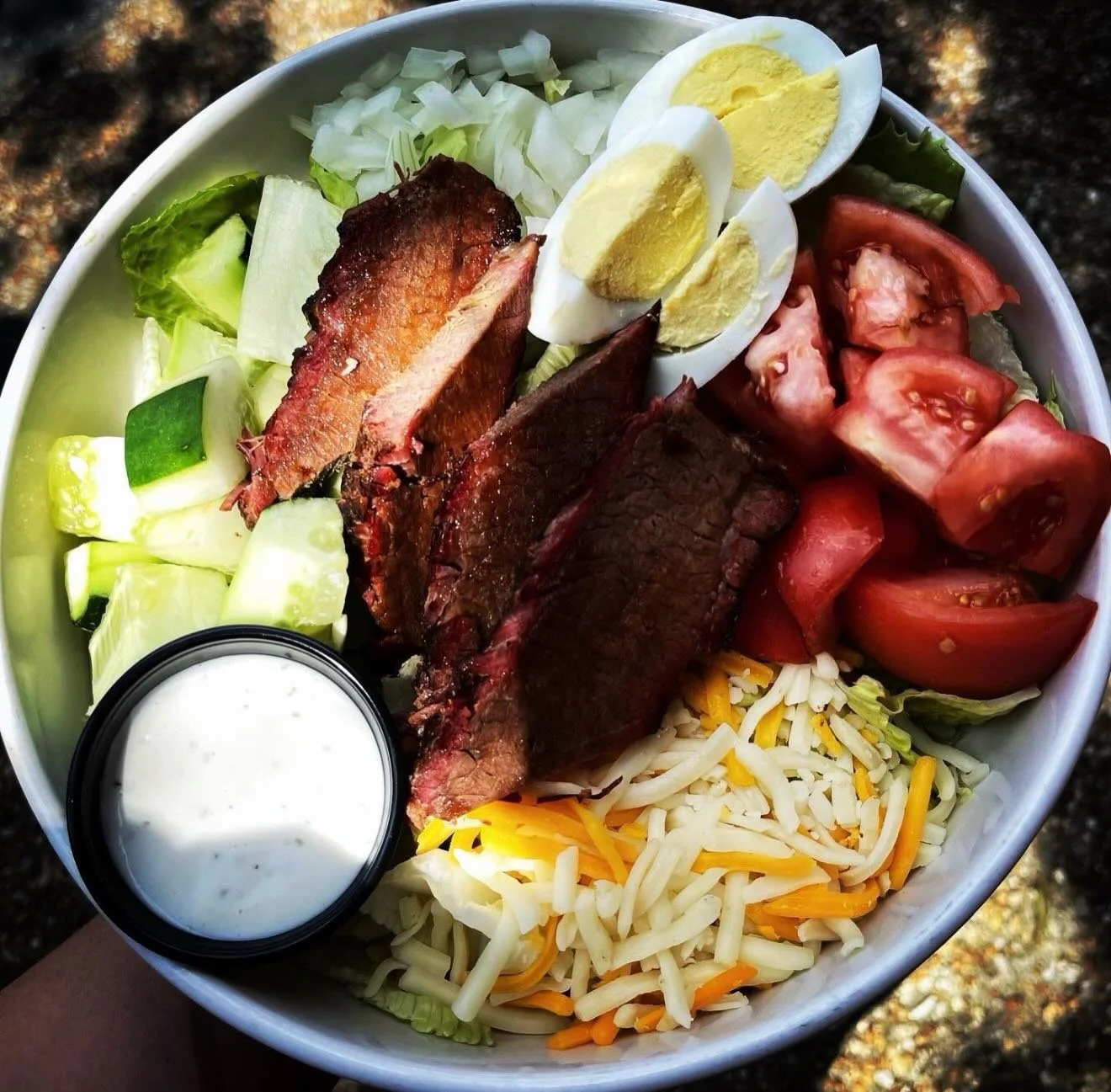BBQ, but make it fresh 🥗🔥
Our house salad topped with tender smoked brisket, crisp veggies, cheese, and a hard-boiled egg
Finished with your choice of dressing for the perfect balance of smoke and crunch 😋

#BBQ60 #Route60BBQ #BrisketSalad #HouseS