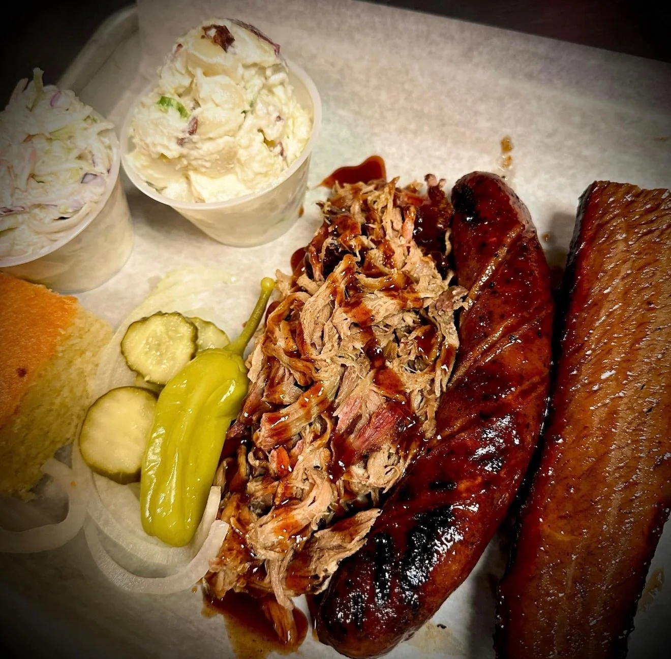 When you can&rsquo;t pick just one&hellip; get it all 🔥🍖

Pulled pork, smoked sausage, brisket, and all the classic sides
This is what real BBQ looks like 😍

#Route60BBQ  #BBQPlate  #SmokedMeats  #WilliamsburgEats  #SouthernComfort