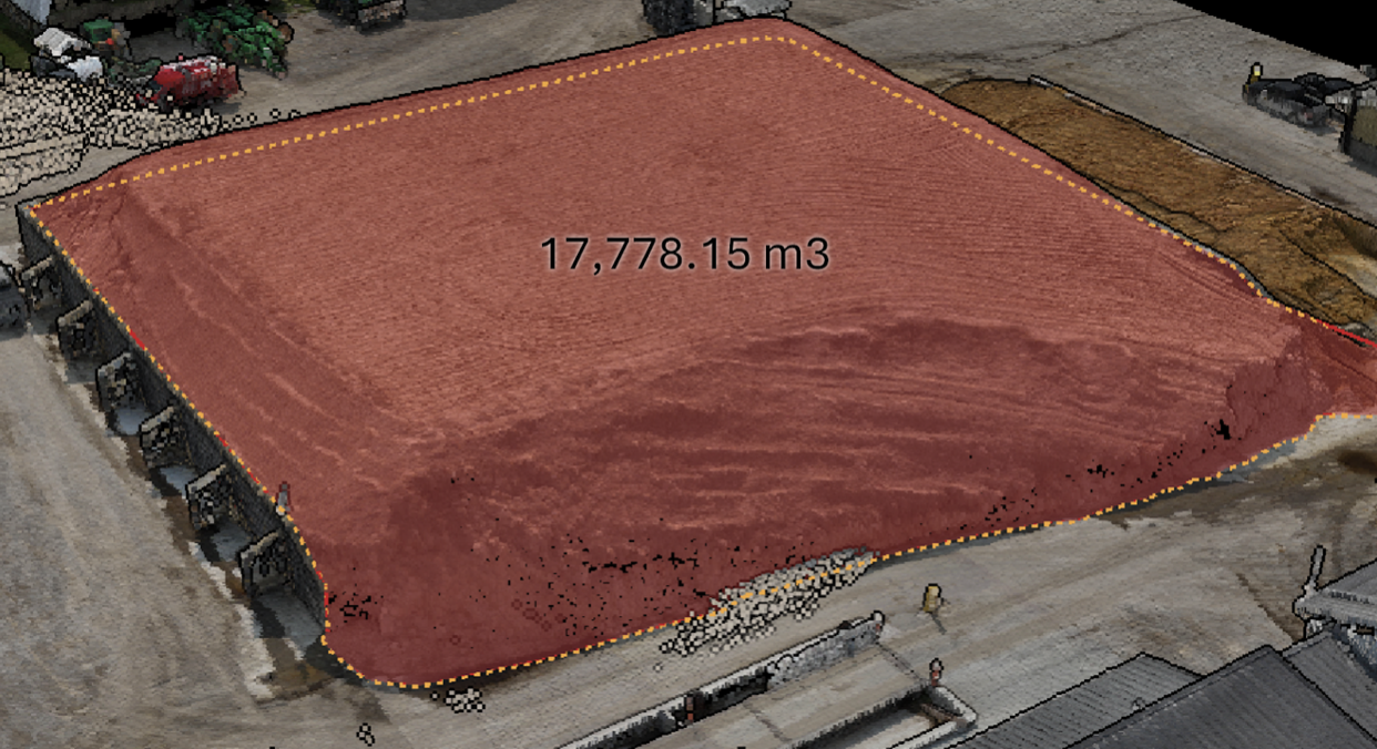 Overhead Image of Volume of feed in spring