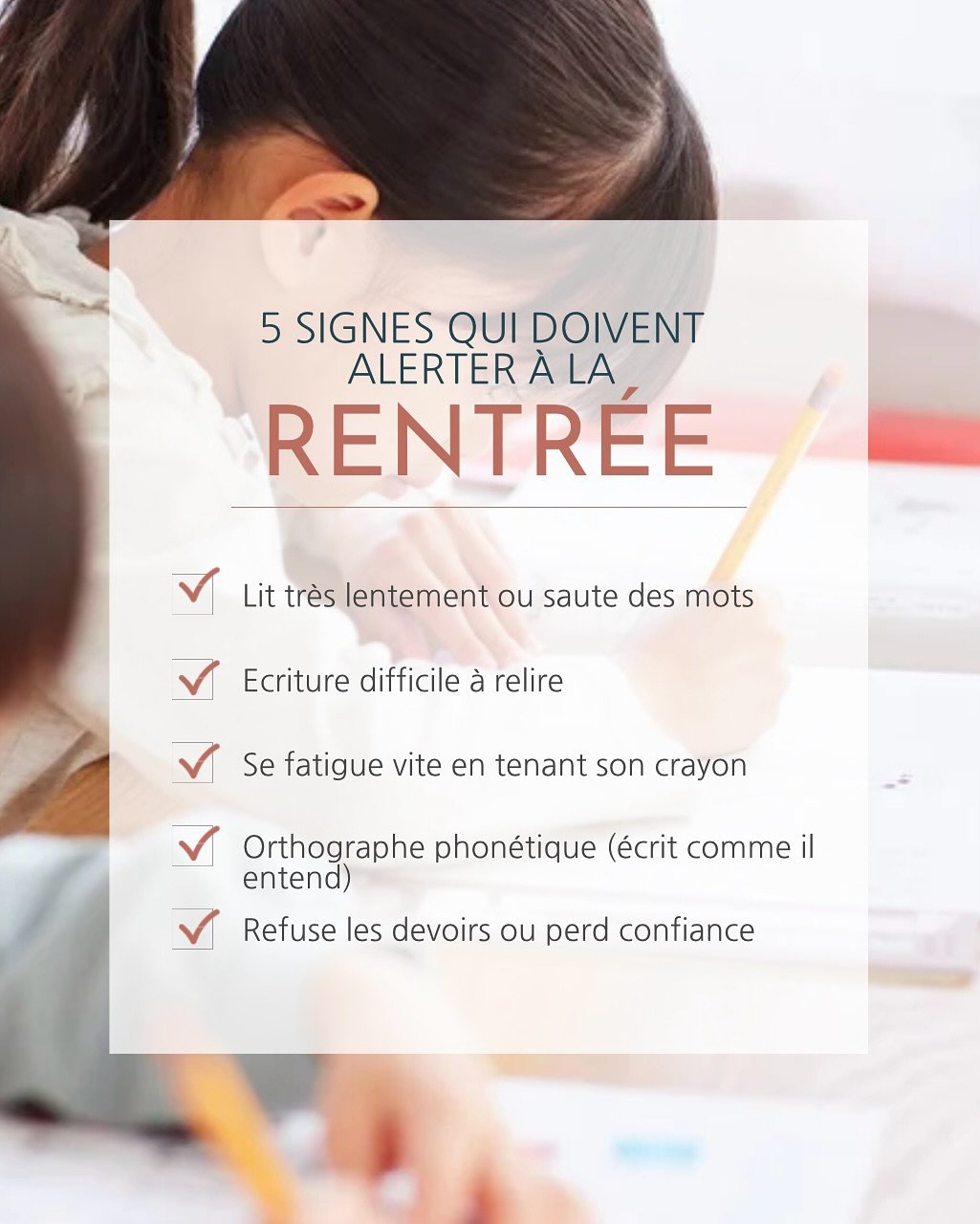 📚✨ La rentr&eacute;e ne rime pas toujours avec enthousiasme.
Pour certains enfants, les premiers devoirs r&eacute;veillent aussit&ocirc;t des blocages : lecture lente, &eacute;criture illisible, refus de travailler, col&egrave;re ou d&eacute;courage