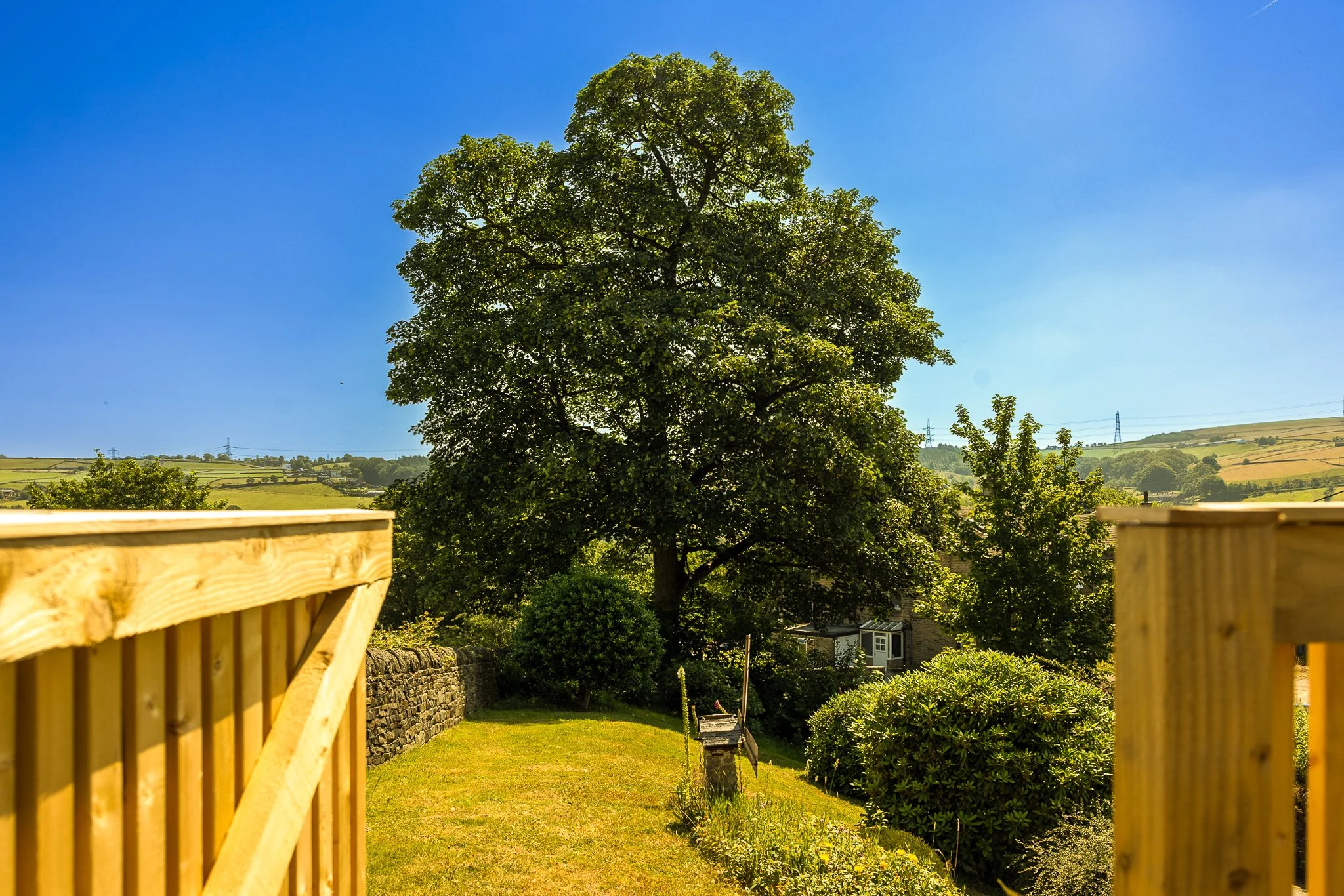 Burhill-house-accoutre-holiday-let-exterior-ripponden-0767.JPG
