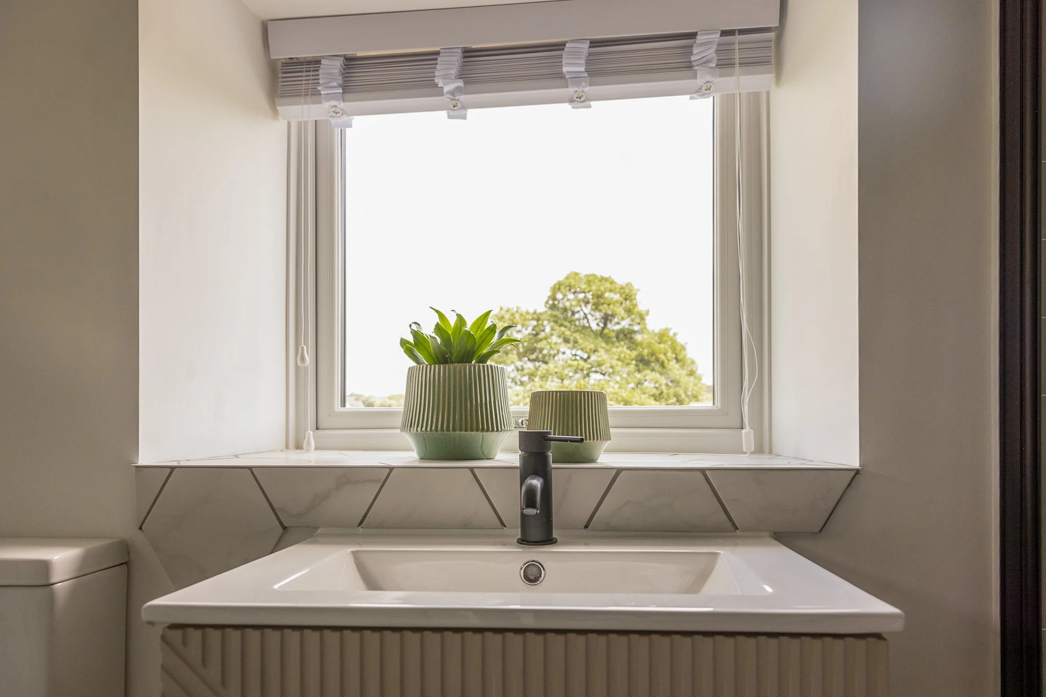 Burhill-house-accoutre-holiday-let-bathroom-ripponden-0360.JPG