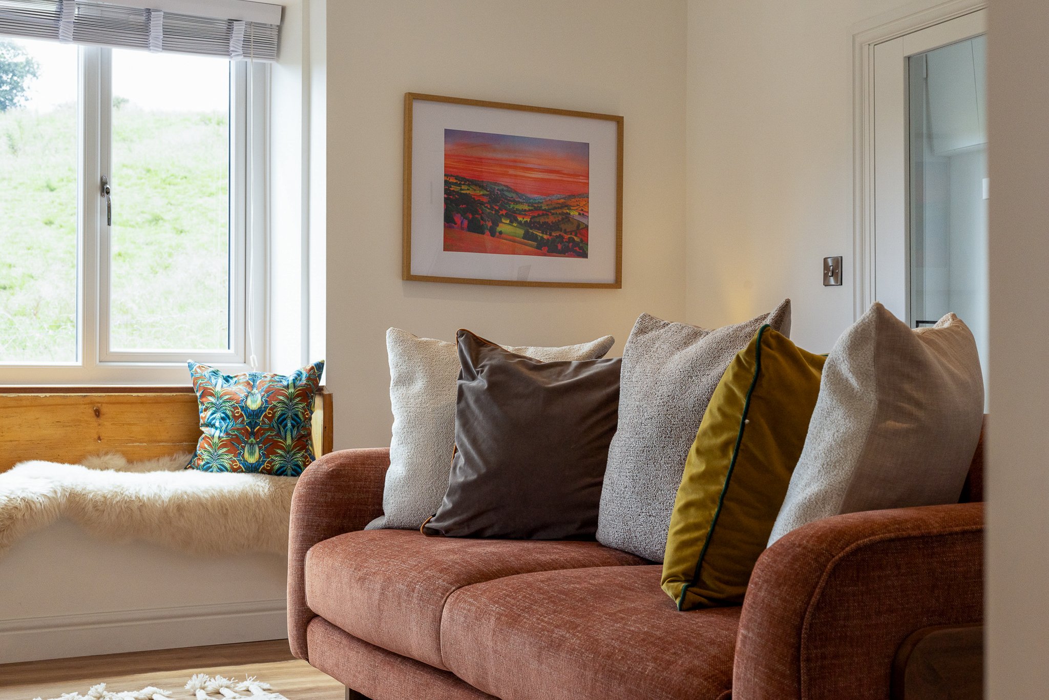 Burhill-house-accoutre-holiday-let-living-room-ripponden-0262.JPG