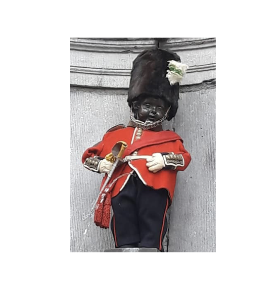 Mannekin Pis New Uniform Ceremony