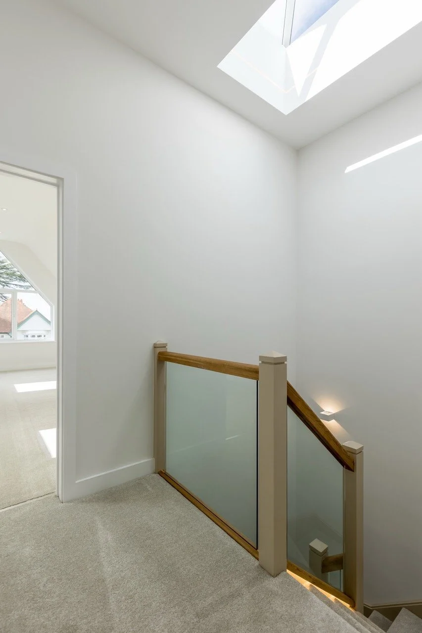 41aKingsAvenueph31 Large Large.jpeg