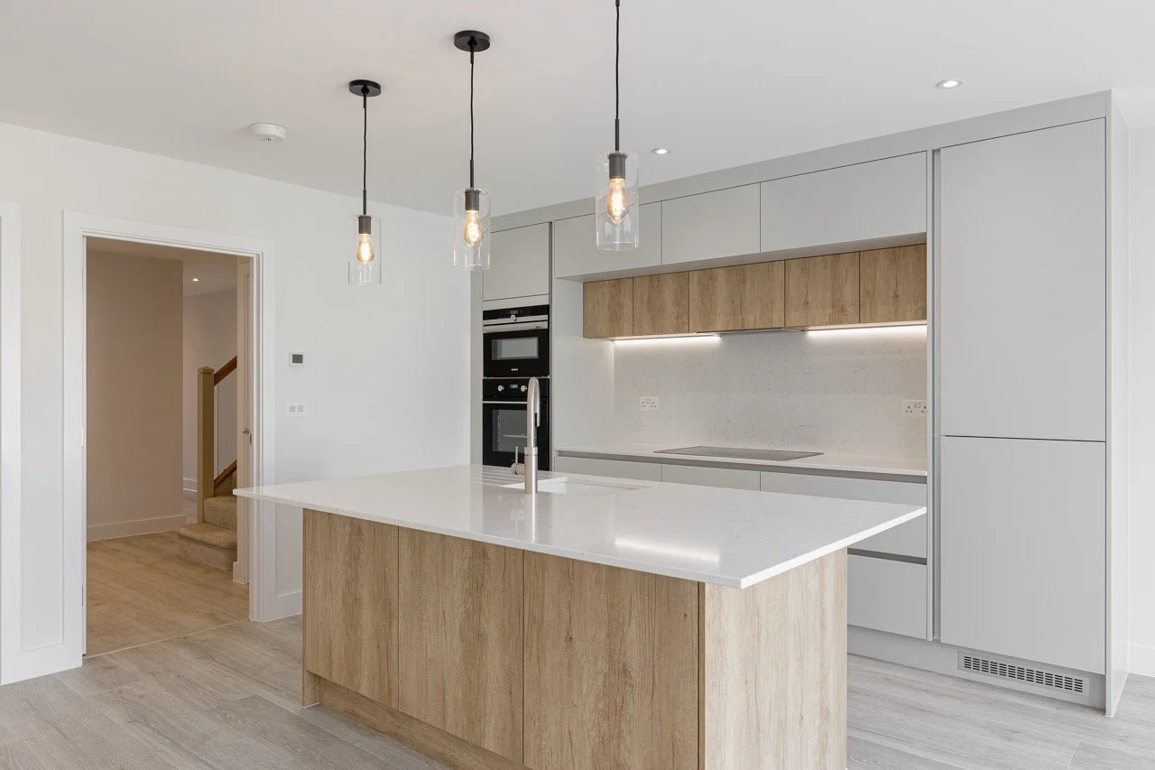 41aKingsAvenueph2 Large Large.jpeg