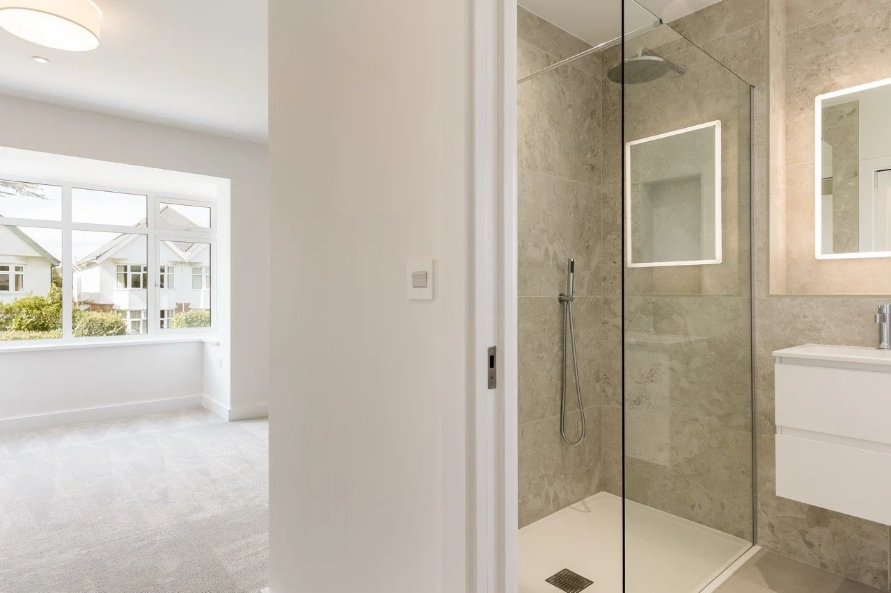 41bKingsAvenue-20 Large Large.jpeg