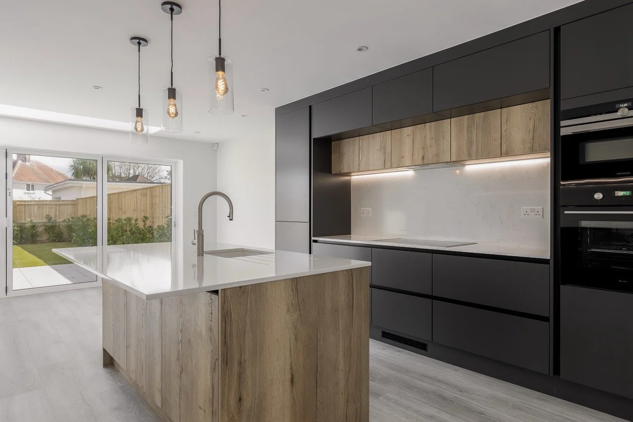 41bKingsAvenue-15 Large Large.jpeg