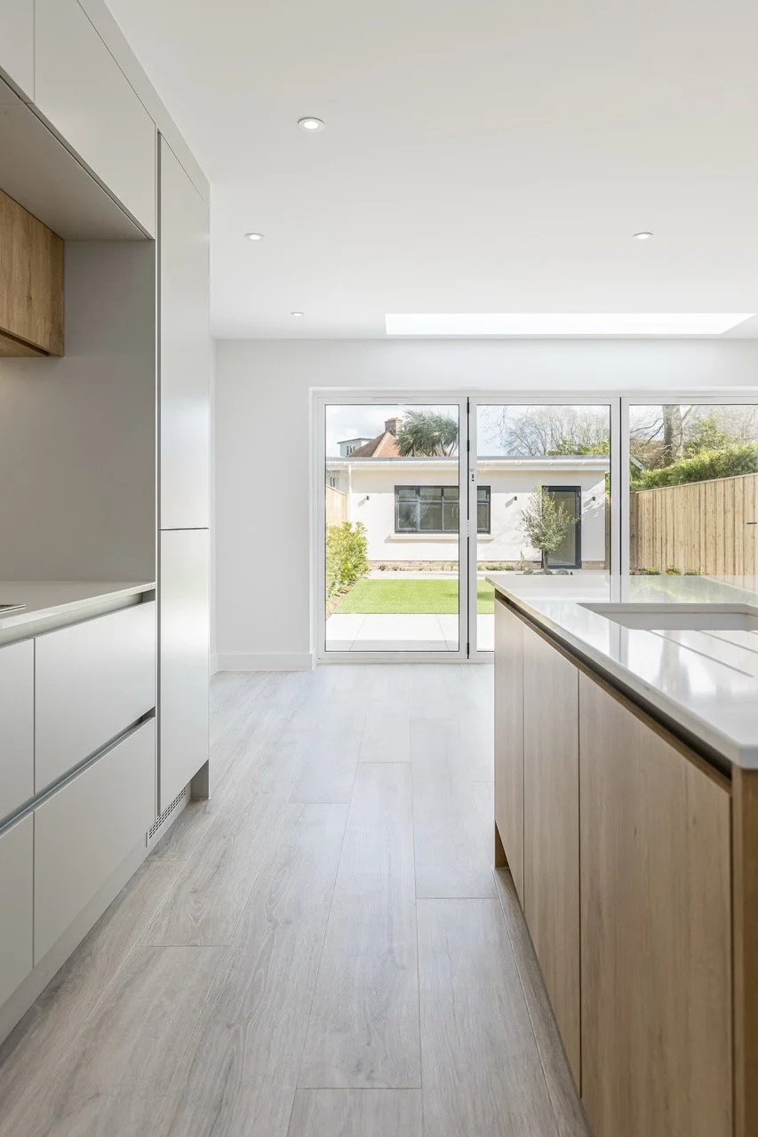 41aKingsAvenueph11 Large Large.jpeg