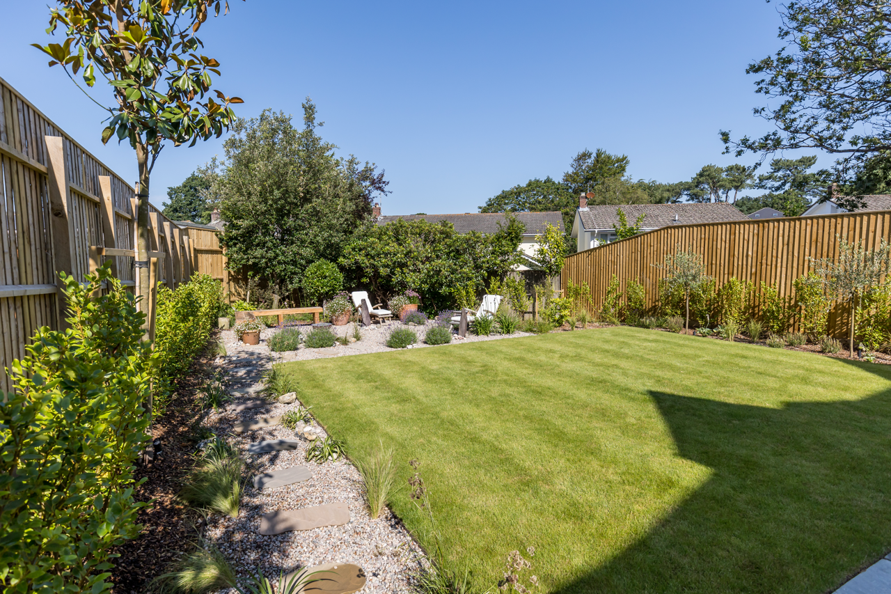 ElginRoad-ph60 Large.png