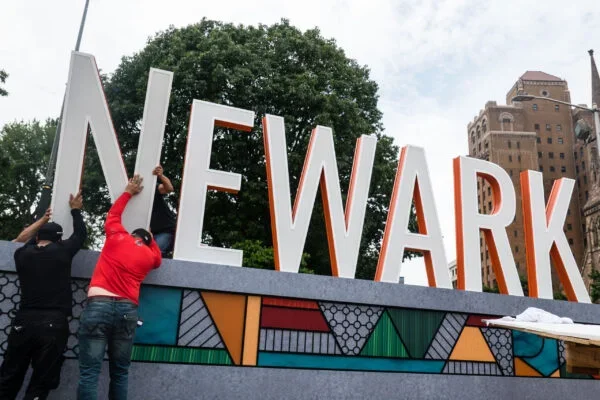 Newark_Sign_DreamPlay_Cesar_Melgar_-155-scaled-600x400.jpg.webp