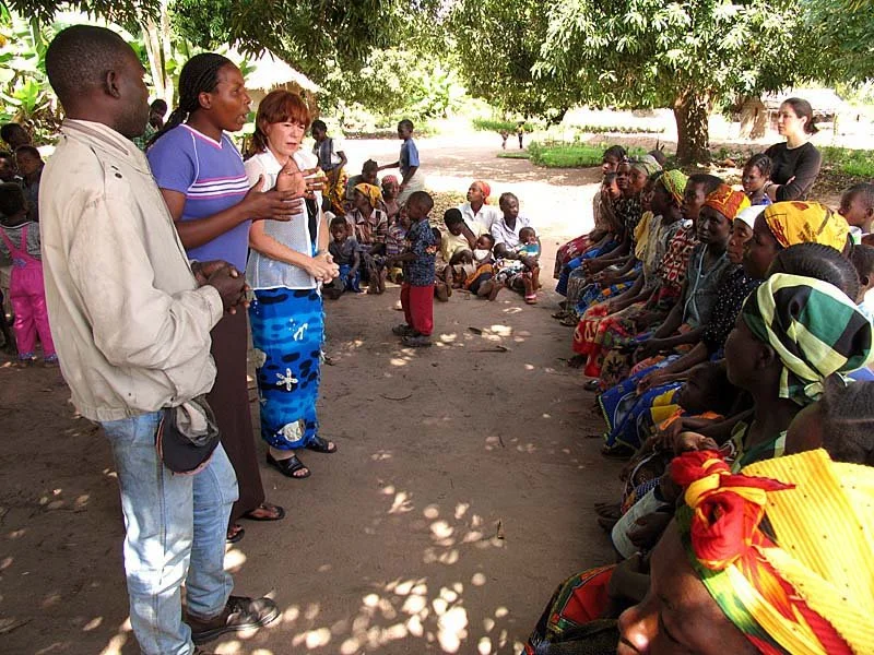 Teaching the pastors' wives and families in Zambezia